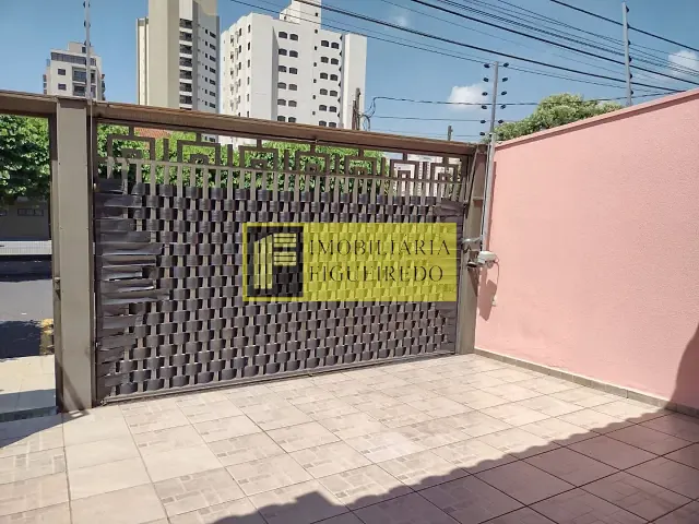 Casa com 230m² 3 quartos e 3 banheiros, para alugar, no bairro Boa Vista em São José do Rio Preto