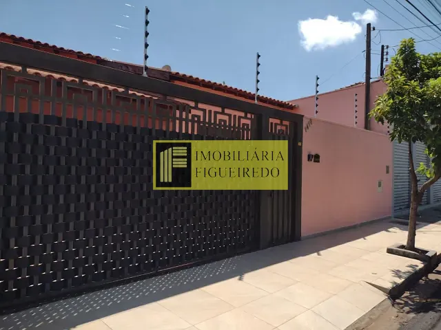 Casa com 230m² 3 quartos e 3 banheiros, para alugar, no bairro Boa Vista em São José do Rio Preto