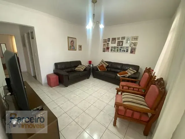 Casa com 125m² 3 quartos e 2 banheiros, à venda, no bairro Vila Carmosina em São Paulo