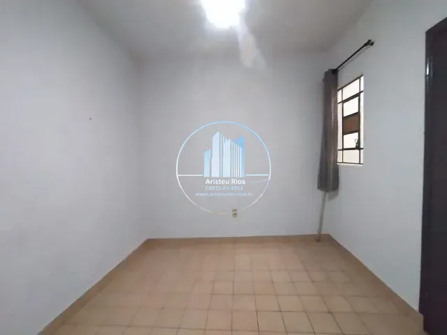 Casa com 197m² 2 quartos e 2 banheiros, à venda, no bairro São Geraldo em Pouso Alegre