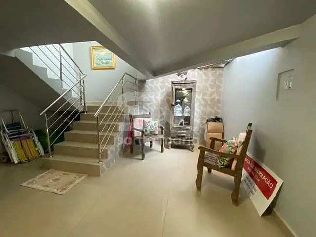 Casa com 300m² 3 quartos e 2 banheiros, à venda, no bairro Líder em Chapecó