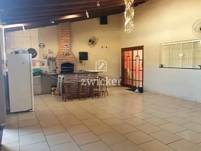 Casa com 200m² 3 quartos e 2 banheiros, à venda, no bairro Conjunto Habitacional Presidente Eurico Gaspar Dutra em Bauru