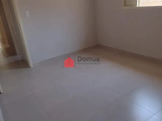 Casa com 140m² 2 quartos e 2 banheiros, à venda, no bairro Loteamento Vila Neide em Taubaté