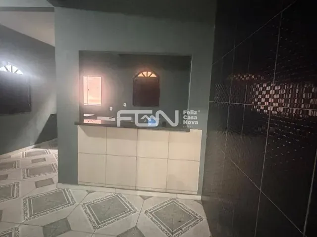 Casa 2 quartos e 2 banheiros, à venda ou para alugar, no bairro Nova Vitória em Camaçari