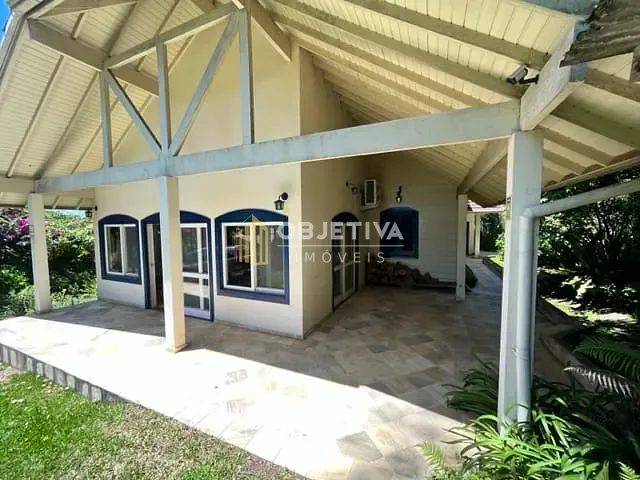 Casa com 2726m² 4 quartos e 3 banheiros, à venda, no bairro Centro em Nova Petrópolis