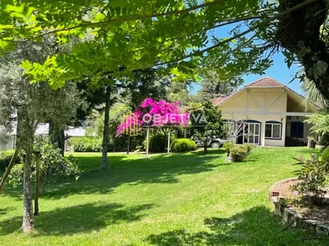 Casa com 2726m² 4 quartos e 3 banheiros, à venda, no bairro Centro em Nova Petrópolis