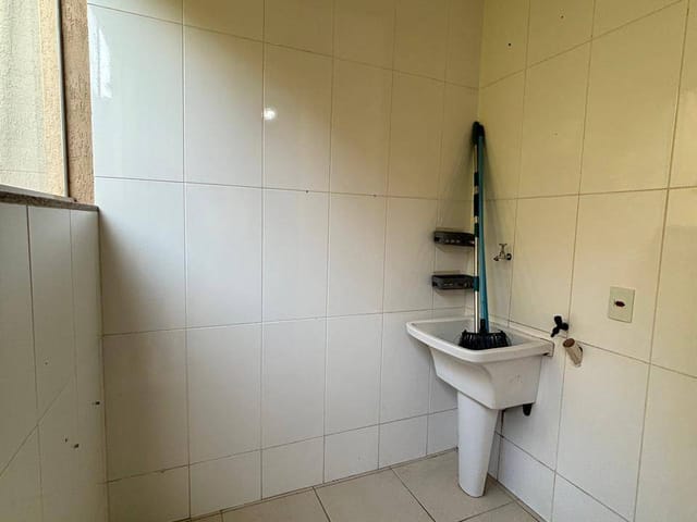 Casa 4 quartos e 4 banheiros, à venda, no bairro Miramar em Macaé