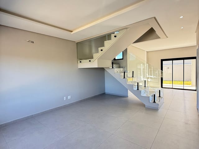 Casa com 162m² 3 quartos e 3 banheiros, à venda, no bairro Jardim Carvalho em Ponta Grossa