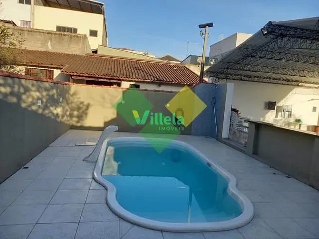 Casa com 965m², à venda, no bairro Centro em Itaquaquecetuba