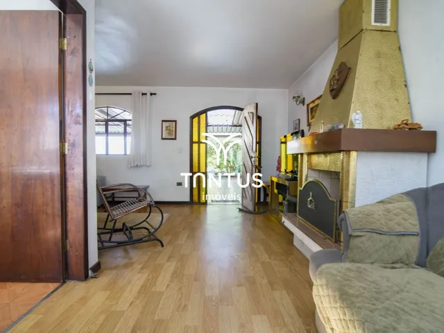Casa com 336m² 4 quartos e 3 banheiros, à venda, no bairro Centro em Pinhais