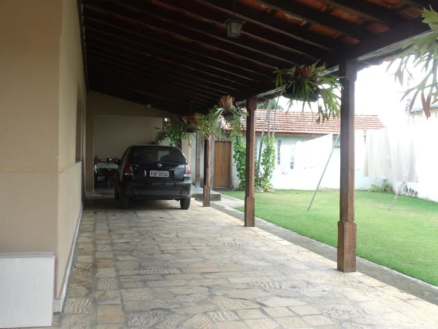Casa com 700m² 4 quartos e 5 banheiros, à venda, no bairro Alto do Cardoso em Pindamonhangaba