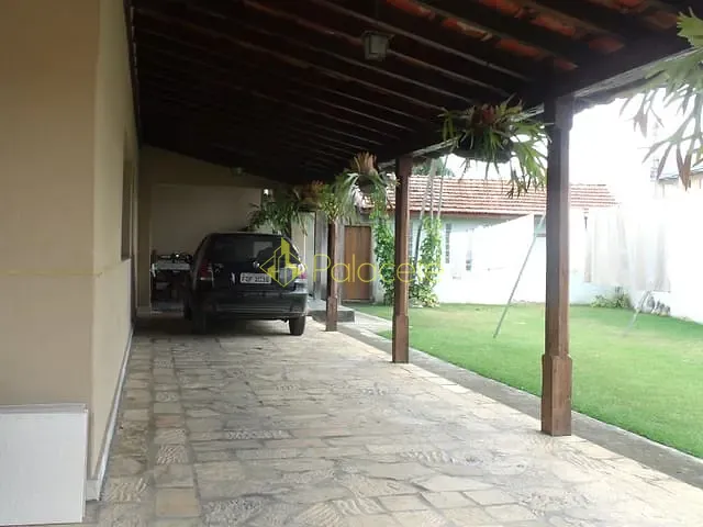 Casa com 700m² 4 quartos e 5 banheiros, à venda, no bairro Alto do Cardoso em Pindamonhangaba