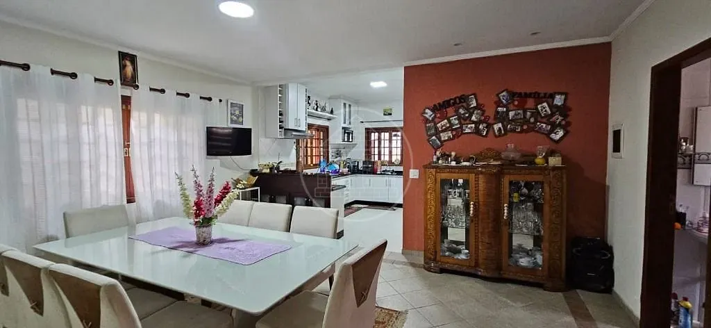 Casa, 3 quartos, 244 m² - Foto 9