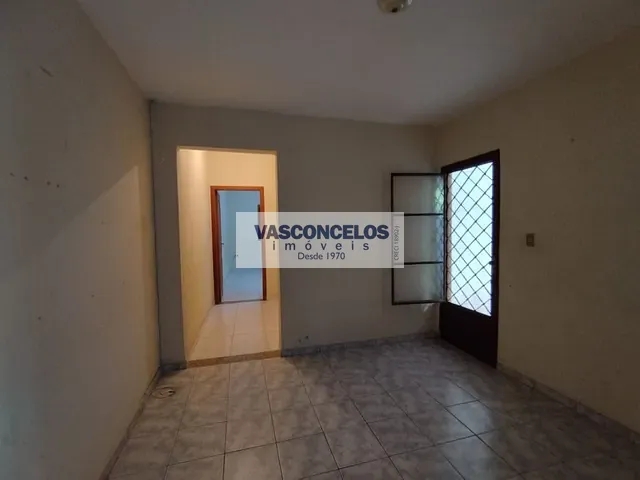 Casa com 172m² 2 quartos e 3 banheiros, à venda, no bairro Jardim São Judas Tadeu em São José dos Campos