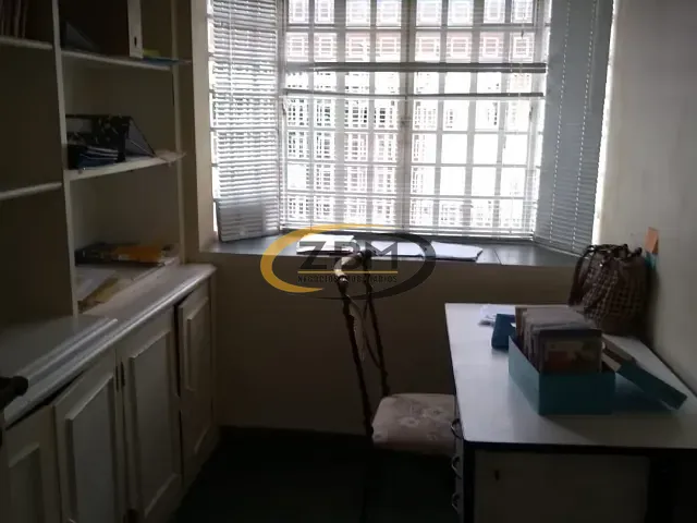 Casa com 468m² 5 quartos e 4 banheiros, à venda, no bairro Caravelle em Londrina