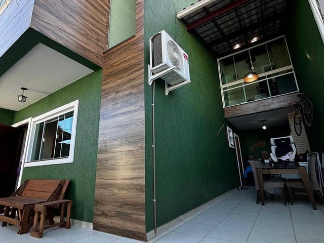 Casa 2 quartos e 3 banheiros, à venda, no bairro Vale das Palmeiras em Macaé