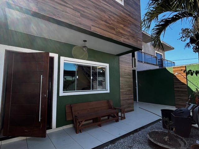Casa 2 quartos e 3 banheiros, à venda, no bairro Vale das Palmeiras em Macaé