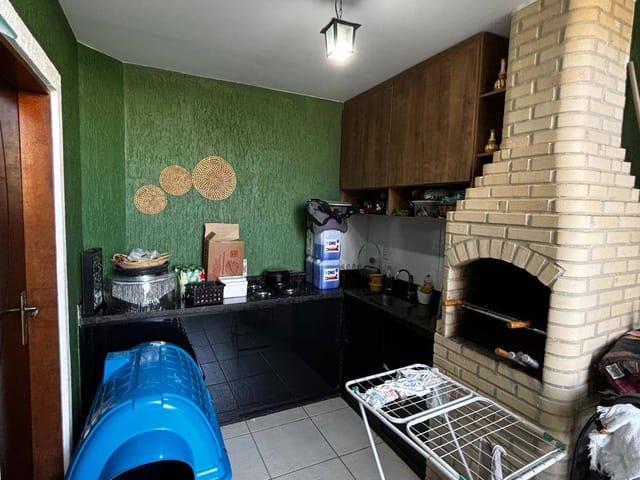 Casa 2 quartos e 3 banheiros, à venda, no bairro Vale das Palmeiras em Macaé