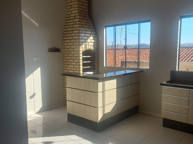 Casa com 150m² 2 quartos e 1 banheiro, à venda, no bairro Heimtal em Londrina