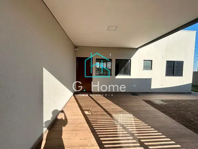 Casa 3 quartos e 2 banheiros, à venda, no bairro Pioneiros em Londrina
