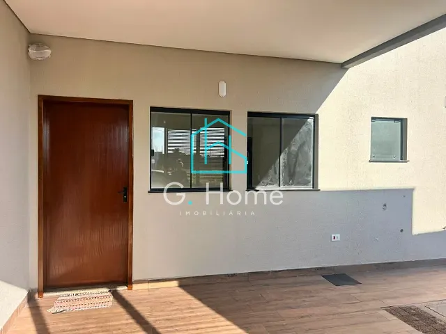 Casa 3 quartos e 2 banheiros, à venda, no bairro Pioneiros em Londrina