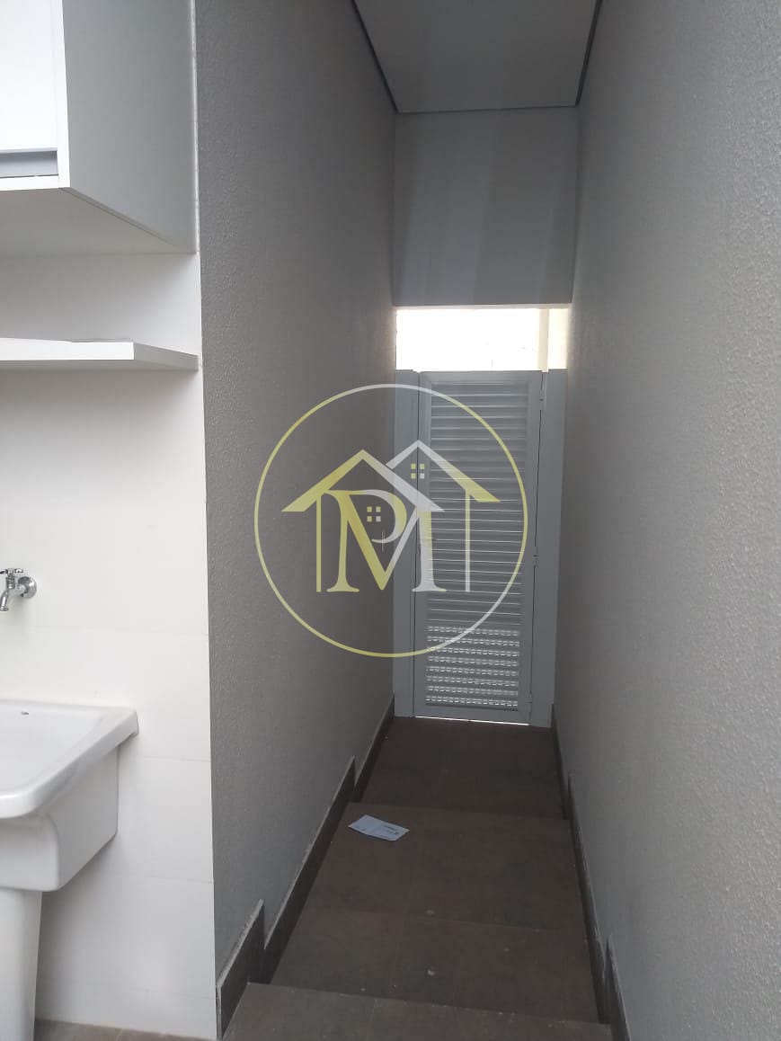 Casa à venda com 4 quartos, 326m² - Foto 4