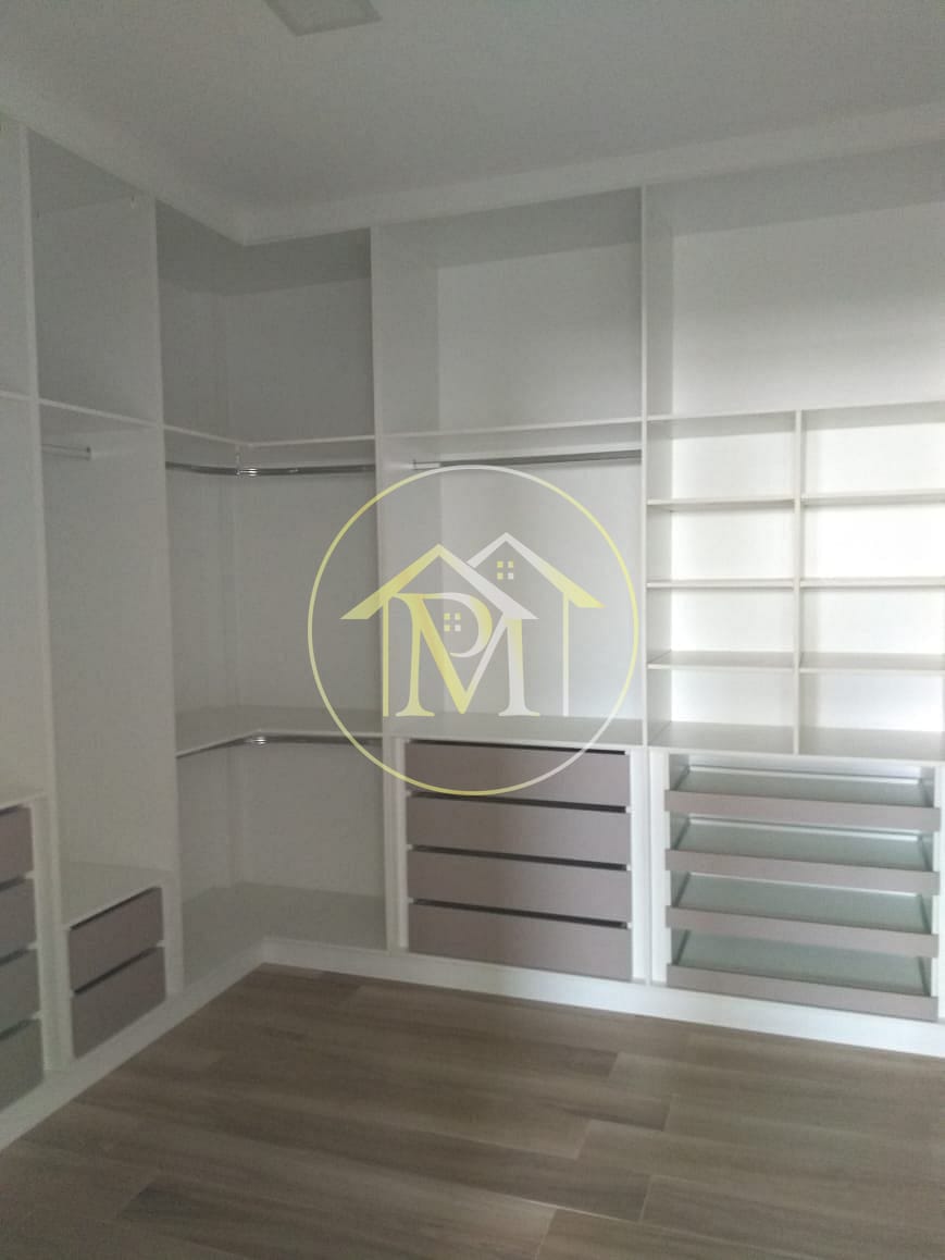 Casa à venda com 4 quartos, 326m² - Foto 32