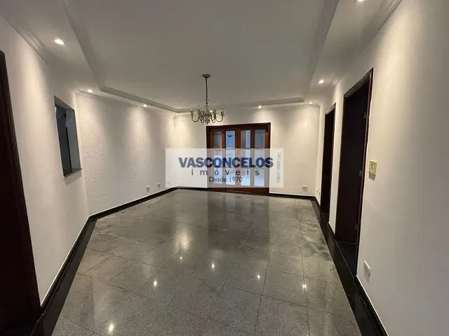 Casa com 360m² 6 quartos e 5 banheiros, para alugar, no bairro Jardim das Colinas em São José dos Campos
