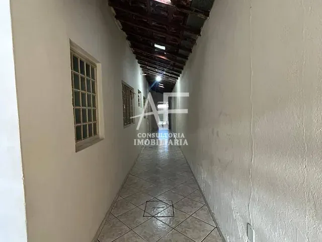 Casa 2 quartos e 1 banheiro, à venda, no bairro Parque Urupês em Taubaté