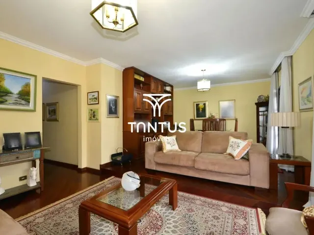 Casa com 495m² 5 quartos e 3 banheiros, à venda, no bairro Bacacheri em Curitiba