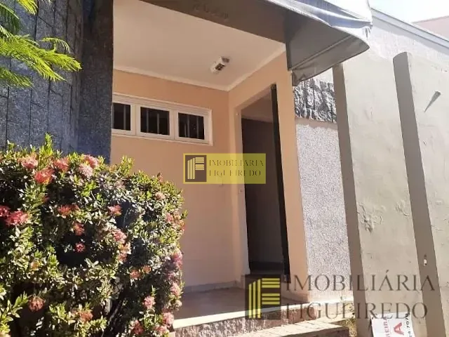 Casa com 300m², para alugar, no bairro Santos Dumont em São José do Rio Preto