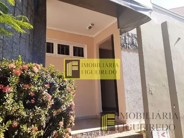 Casa com 300m², para alugar, no bairro Santos Dumont em São José do Rio Preto