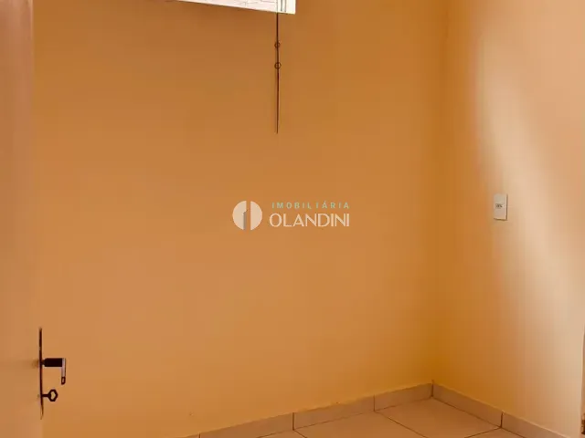 Casa com 100m² 1 quarto e 1 banheiro, para alugar, no bairro Parque dos Ipês em Artur Nogueira