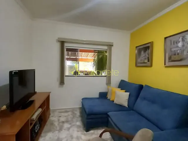 Casa com 125m² 2 quartos e 2 banheiros, à venda, no bairro Residencial Estoril em Taubaté