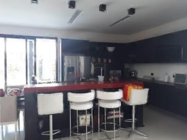 Casa com 822m² 5 quartos e 7 banheiros, à venda, no bairro Avenida Bougainvillee em Bertioga