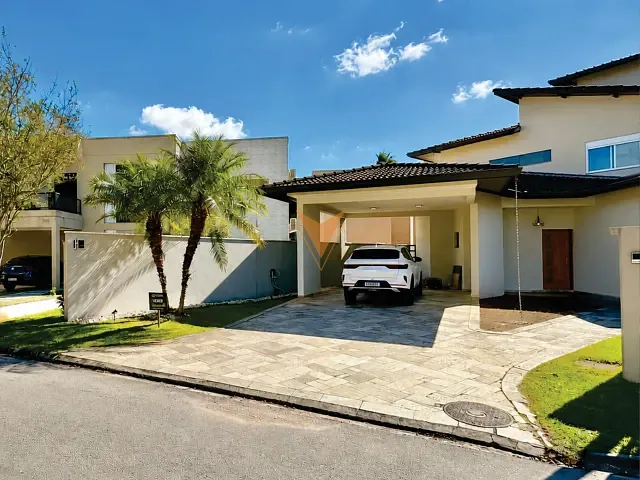 Casa com 520m² 4 quartos e 5 banheiros, à venda, no bairro São Paulo II em Cotia