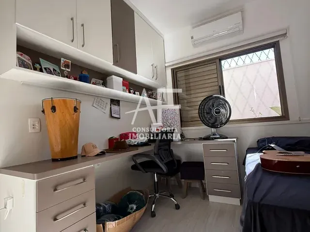 Casa com 220m² 3 quartos e 2 banheiros, à venda, no bairro Barreiro em Taubaté