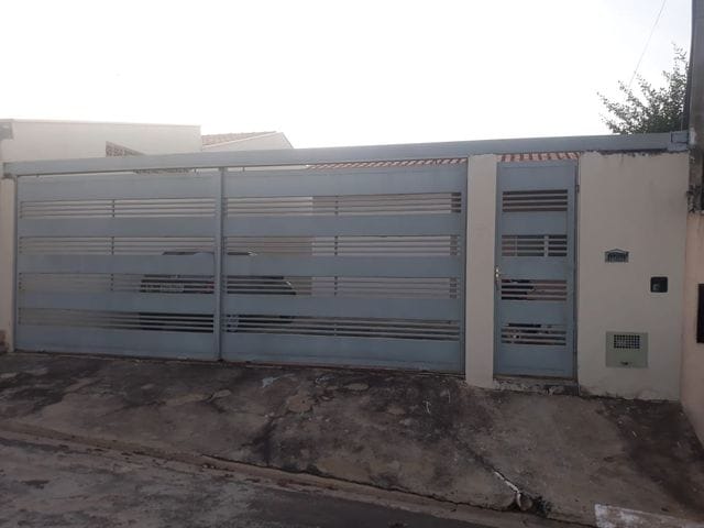 Casa com 210m² 2 quartos e 1 banheiro, à venda, no bairro Residencial Campo Florido em Campinas