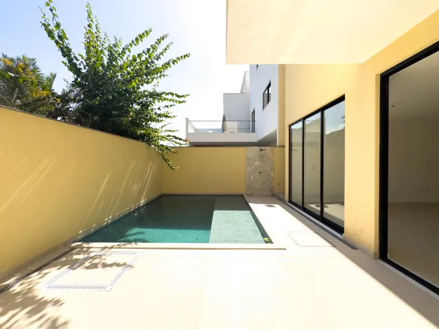 Casa com 305m² 4 quartos e 6 banheiros, à venda, no bairro Recreio dos Bandeirantes em Rio de Janeiro