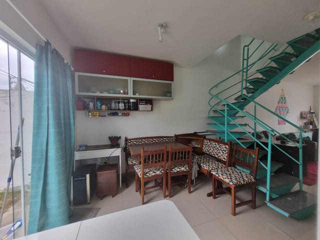 Casa 3 quartos e 3 banheiros, à venda, no bairro Jardim Cristina em Pindamonhangaba