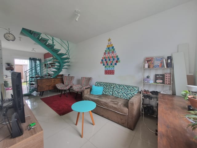 Casa 3 quartos e 3 banheiros, à venda, no bairro Jardim Cristina em Pindamonhangaba