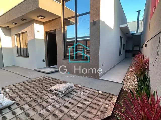 Casa com 125m² 2 quartos e 2 banheiros, à venda, no bairro Jardim Montecatini em Cambé