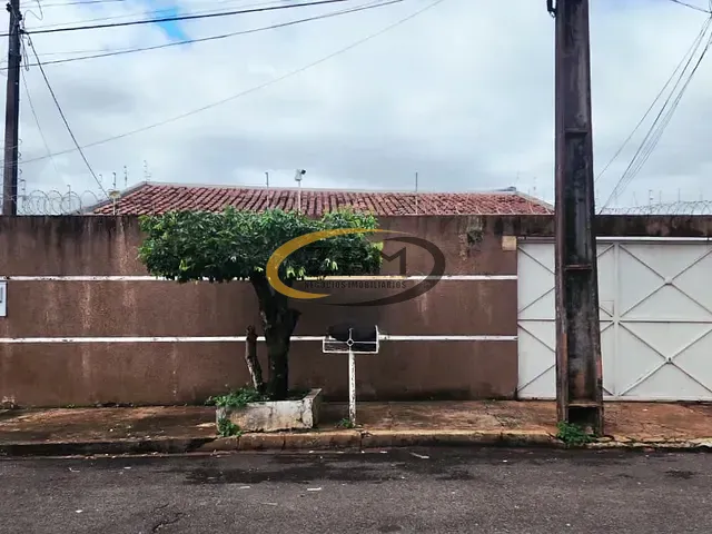 Casa com 259m² 3 quartos e 2 banheiros, à venda, no bairro Espanha em Londrina