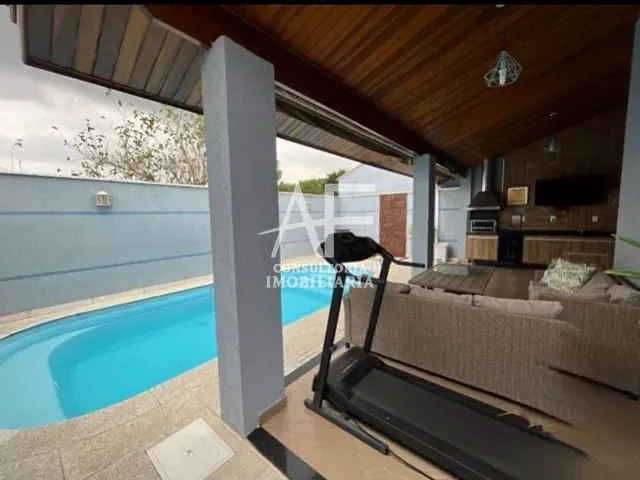 Casa com 300m² 3 quartos e 3 banheiros, para alugar, no bairro Loteamento Residencial Campos do Conde II em Tremembé