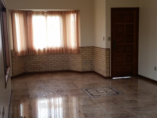 Casa com 270m² 3 quartos e 3 banheiros, para alugar, no bairro Glória em Macaé