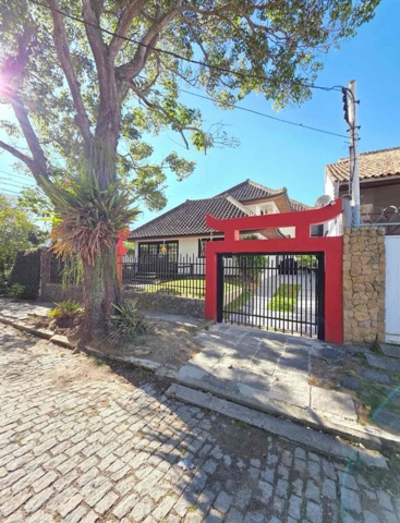 Casa com 680m² 4 quartos e 5 banheiros, à venda, no bairro Centro em Campos dos Goytacazes