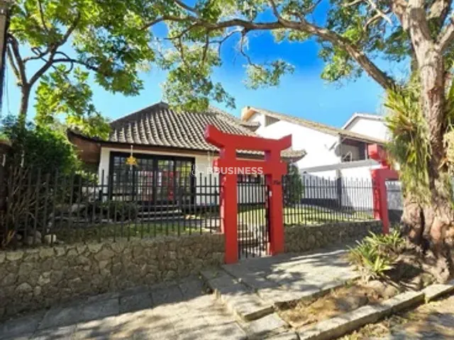 Casa com 680m² 4 quartos e 5 banheiros, à venda, no bairro Centro em Campos dos Goytacazes