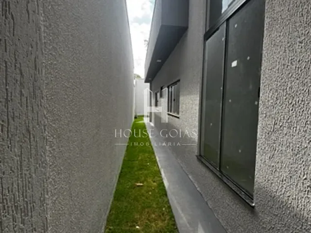 Casa com 180m² 3 quartos e 2 banheiros, à venda, no bairro Setor dos Estados em Aparecida de Goiânia