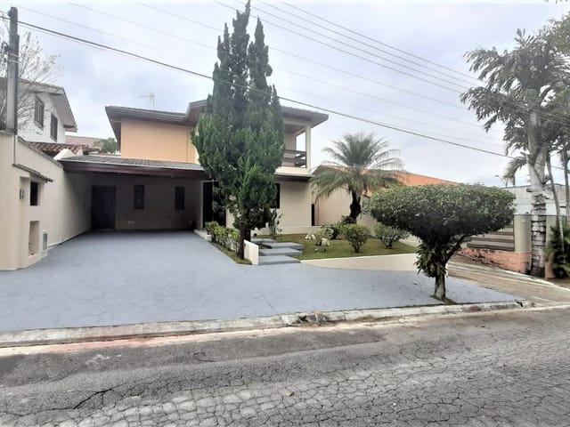 Casa com 250m² 3 quartos e 5 banheiros, à venda, no bairro Urbanova em São José dos Campos