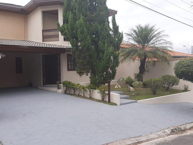 Casa com 250m² 3 quartos e 5 banheiros, à venda, no bairro Urbanova em São José dos Campos